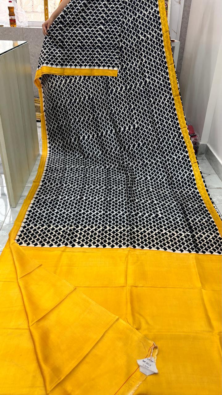 Aapom The Originals Saree