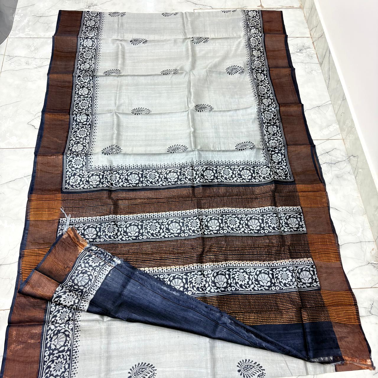 Aapom The Originals Saree